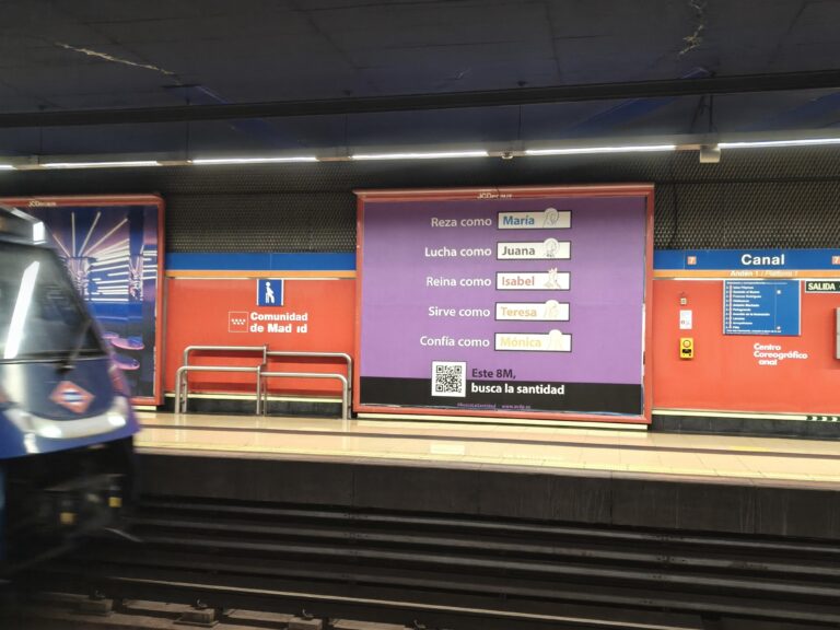 La campaña de la ACdP para celebrar el 8M emulando a las santas de nuestra historia.